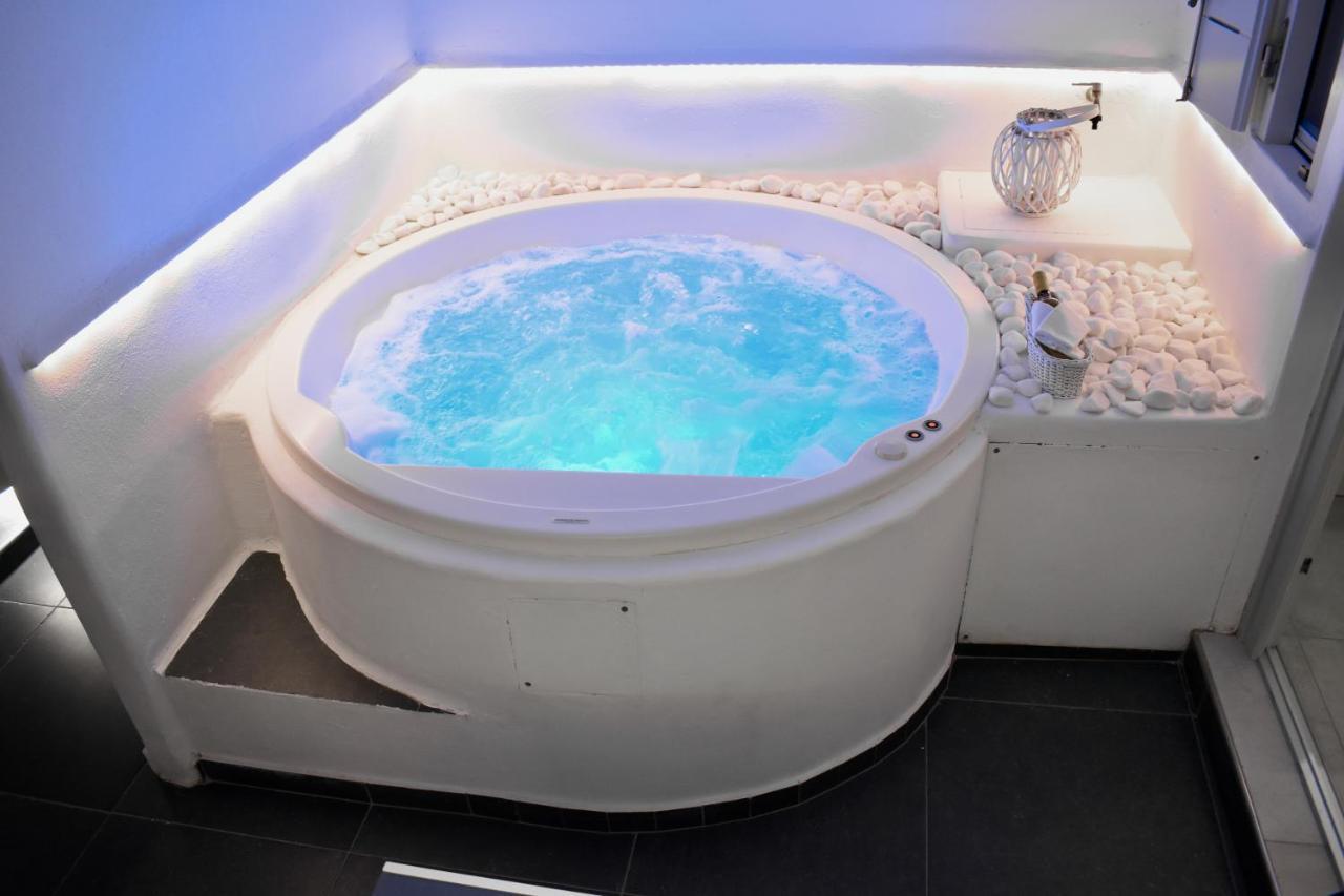 Ariana Eco Suites Adults Only Fira  Exteriör bild