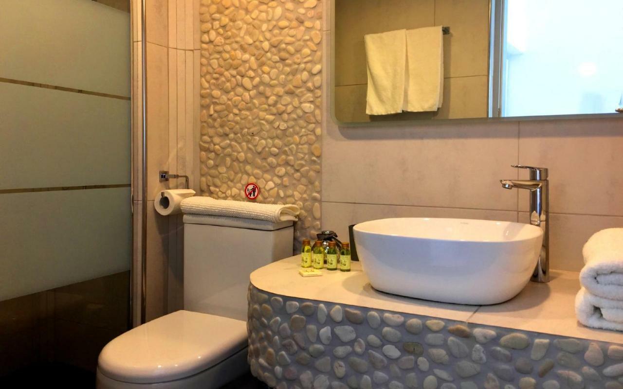 Ariana Eco Suites Adults Only Fira  Exteriör bild